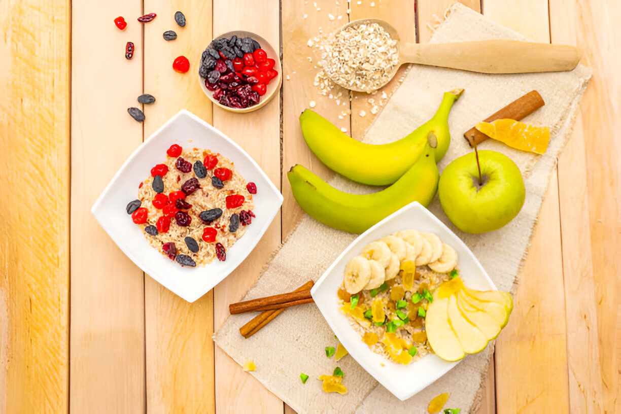 Instant Pot Vegan Steel-Cut Oats with Apple and Cinnamon