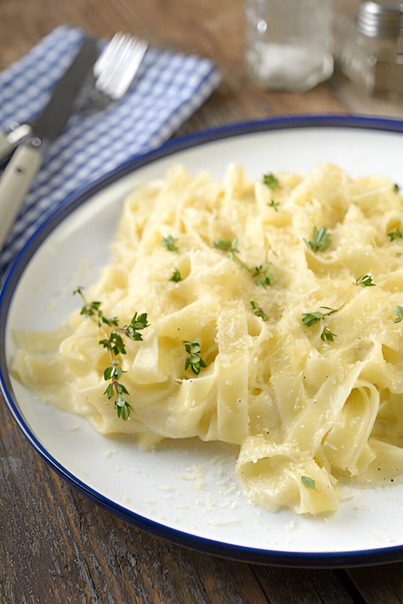 cheesy alfredo pasta